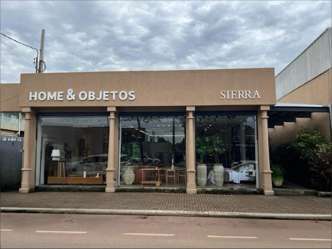 Fachada da loja Home & Objetos na Av. Rio Madeira
